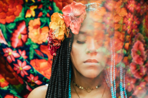 “Malquerida”: el nuevo sencillo de Makenna dedicado a la identidad muxe